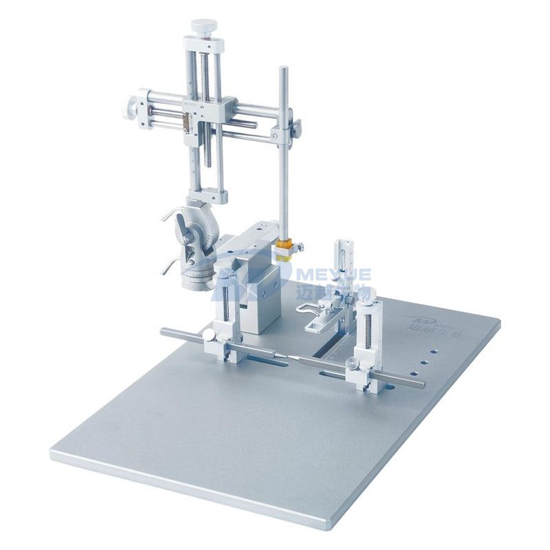 M5051  lightweight brain stereotaxic device